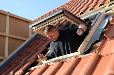 Pose de fenêtres de toit Velux à Polveroso